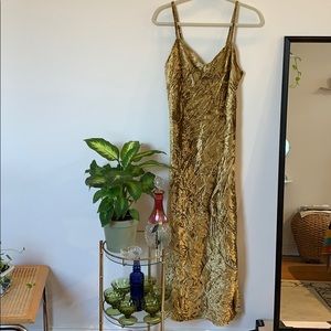 Lou & Grey 🌿 Crushed Velvet Green Slip